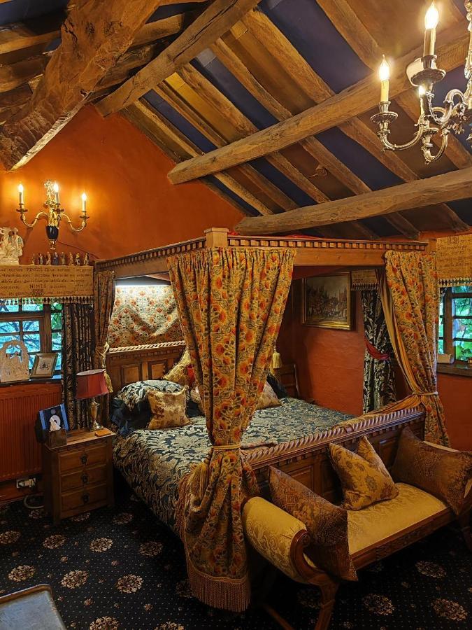 Wizards Thatch Luxury Suites Олдерли-Эдж Экстерьер фото