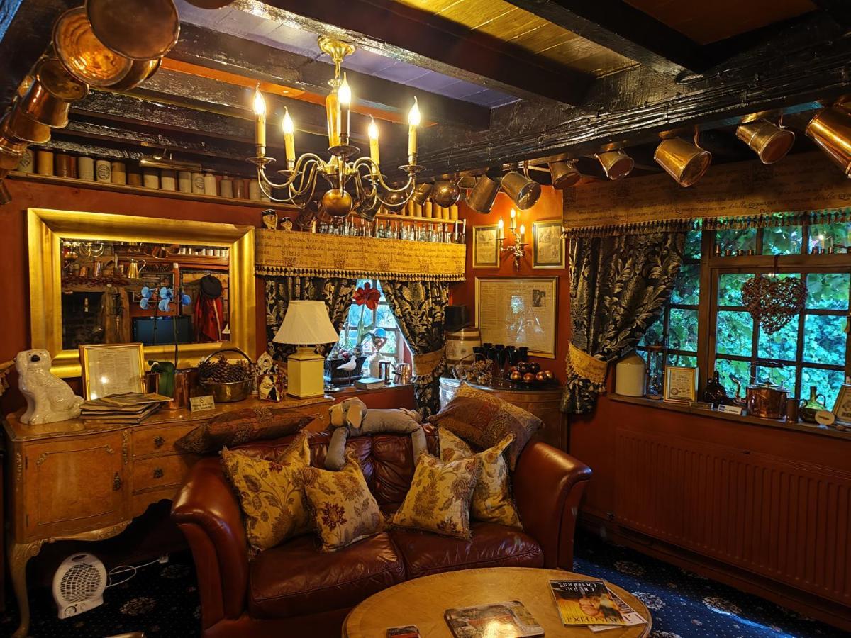 Wizards Thatch Luxury Suites Олдерли-Эдж Экстерьер фото