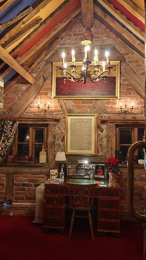 Wizards Thatch Luxury Suites Олдерли-Эдж Экстерьер фото