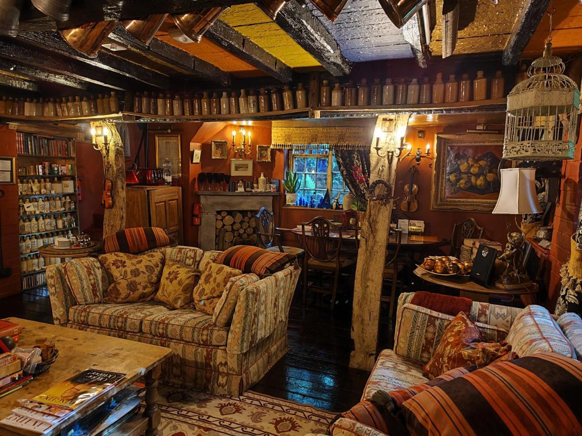 Wizards Thatch Luxury Suites Олдерли-Эдж Экстерьер фото